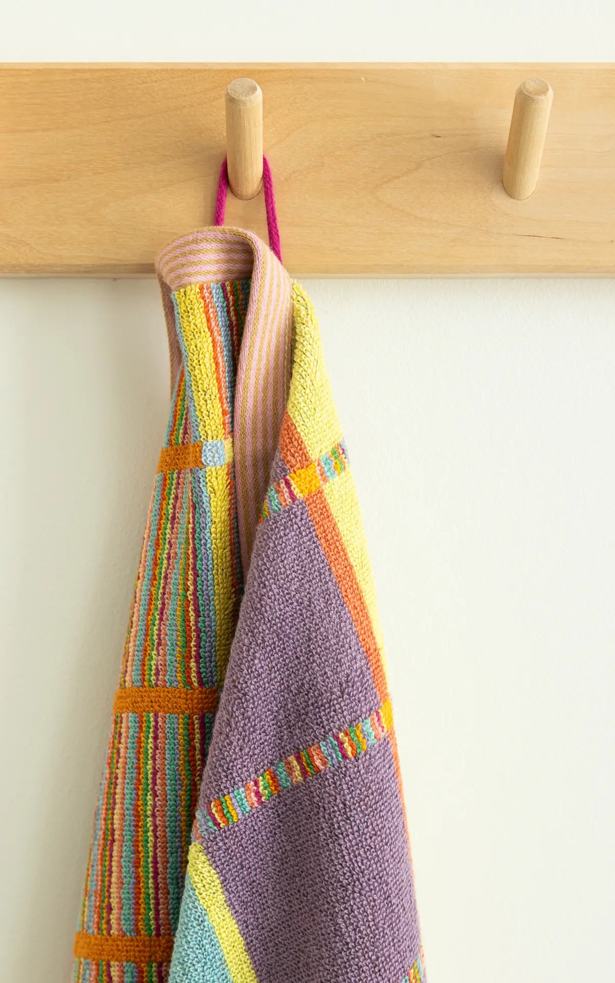 Criss Cross Bath Towel