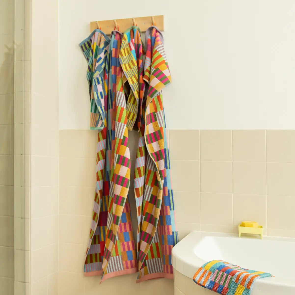 Tulip Quilt Bath Towel 73