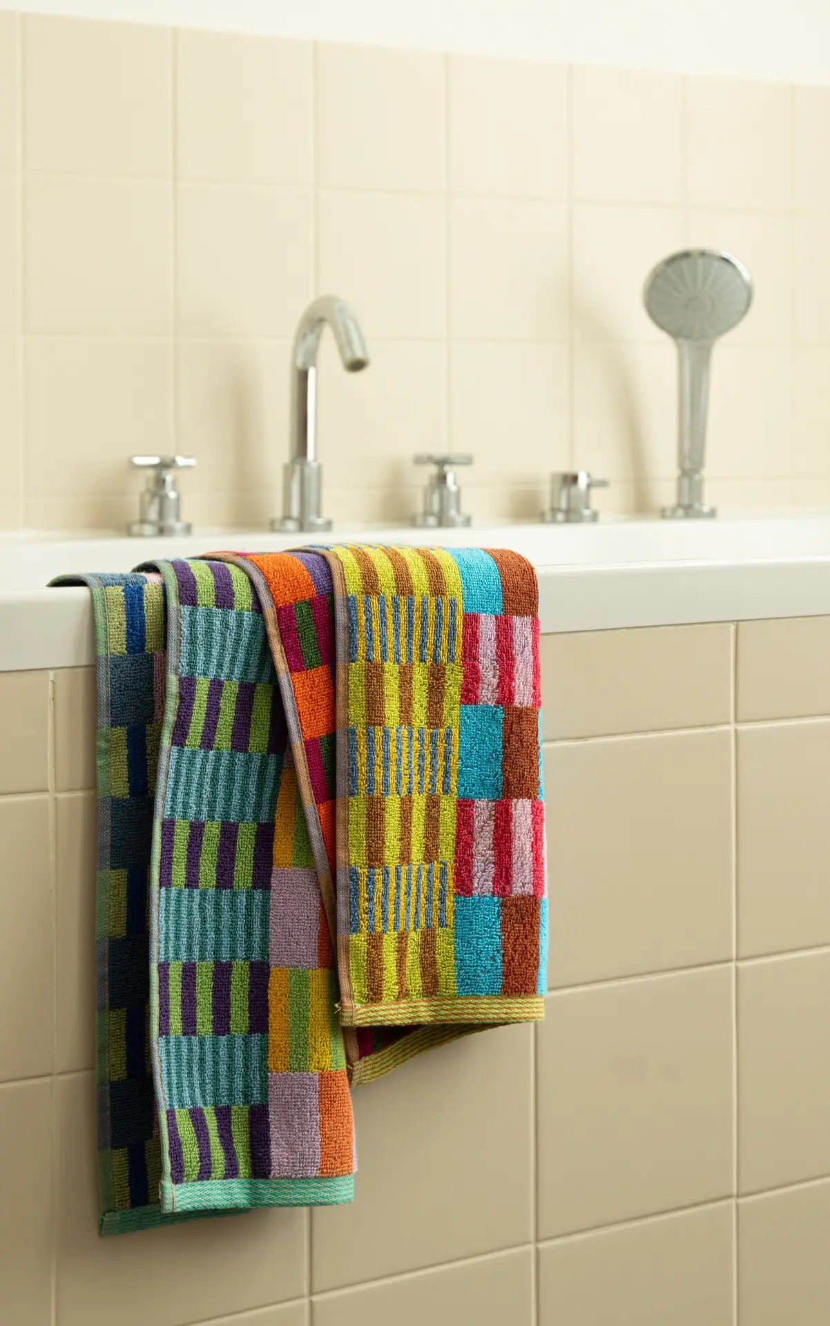 Tulip Quilt Hand Towel Duo