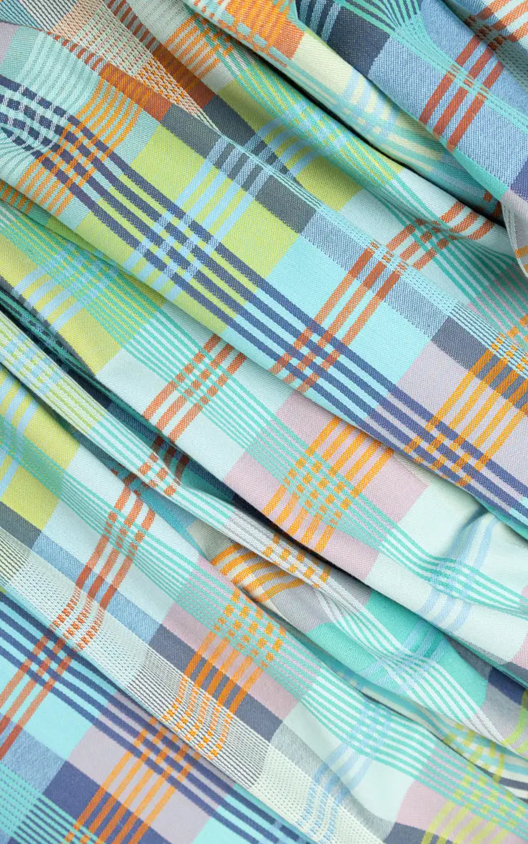 Wild Weave Tablecloth 71A