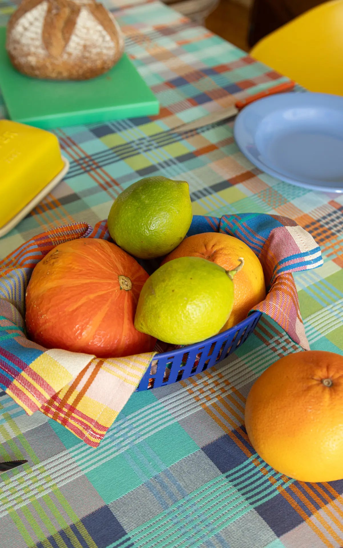 Wild Weave Tablecloth 71A