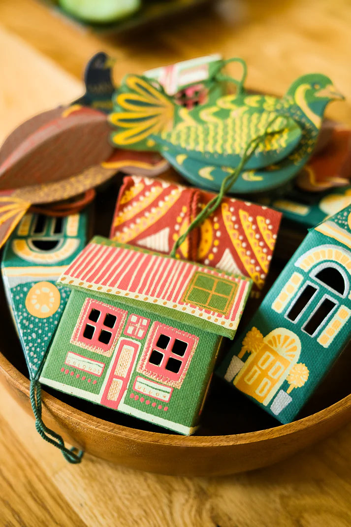 Green & Pink Scottish Bothy Ornament